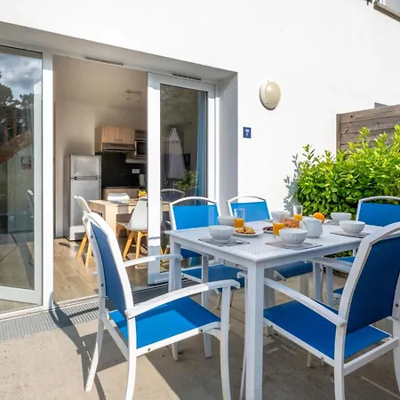 Lägenhetshotell Odalys Domaine Des Pins - Bois De La Chaise 4*