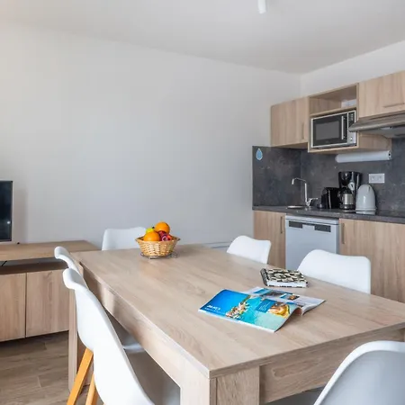 Odalys Le Domaine Des Pins 4*