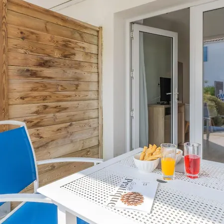 Lägenhetshotell Odalys Domaine Des Pins - Bois De La Chaise 4*