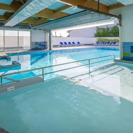 Apartmanhotel Prestige Odalys Le Domaine Des Pins 4*