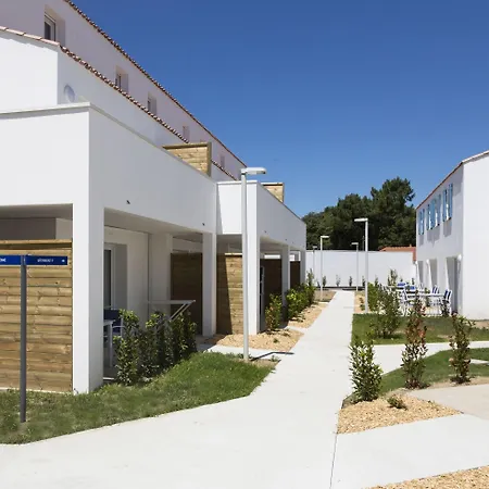 Lägenhetshotell Odalys Domaine Des Pins - Bois De La Chaise 4*