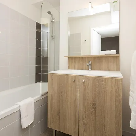 Prestige Odalys Le Domaine Des Pins Apartmanhotel 4*