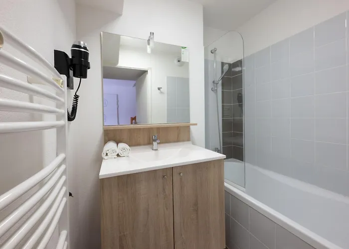 Aparthotel Odalys Domaine Des Pins - Bois De La Chaise Noirmoutier-en-l'Ile