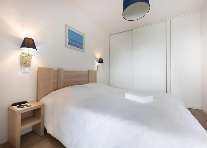 Aparthotel Odalys Domaine Des Pins - Bois De La Chaise