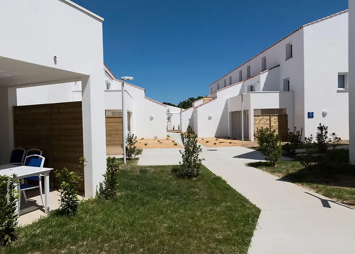 Aparthotel Odalys Domaine Des Pins - Bois De La Chaise Noirmoutier-en-l'Ile